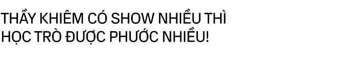 Thầy Hiệu trưởng già hơn 30 năm làm MC đám cưới để có tiền cho học trò nghèo: "Thầy Khiêm có show nhiều thì học trò được hưởng phước nhiều"- Ảnh 4. Thầy Hiệu trưởng già hơn 30 năm làm MC đám cưới để có tiền cho học trò nghèo: "Thầy Khiêm có show nhiều thì học trò được hưởng phước nhiều"- Ảnh 4.