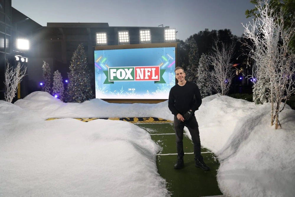 Nắm giữ c&ocirc;ng nghệ cho tuyết rơi bất cứ nơi n&agrave;o m&igrave;nh muốn, ảo thuật gia được săn đ&oacute;n ngay cả khi sản phẩm c&oacute; gi&aacute; l&ecirc;n tới 12 tỷ VNĐ, đến cả Taylor Swift cũng sử dụng- Ảnh 1.