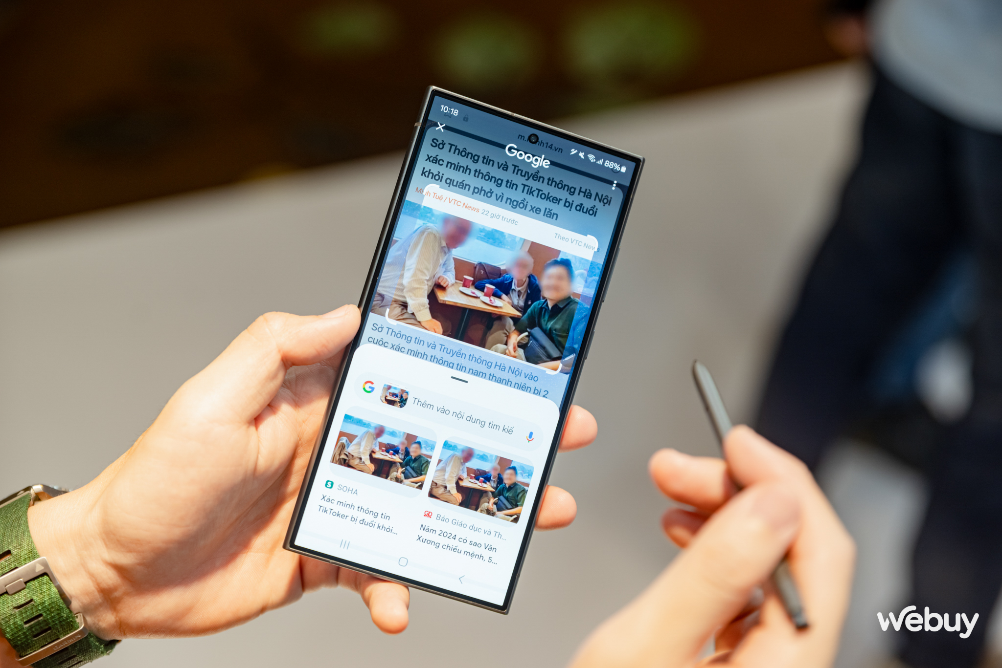 Tr&ecirc;n tay Galaxy S24 v&agrave; Galaxy S24+: Ngoại h&igrave;nh kh&ocirc;ng đổi nhưng đ&acirc;y mới l&agrave; n&acirc;ng cấp quan trọng bậc nhất- Ảnh 13.
