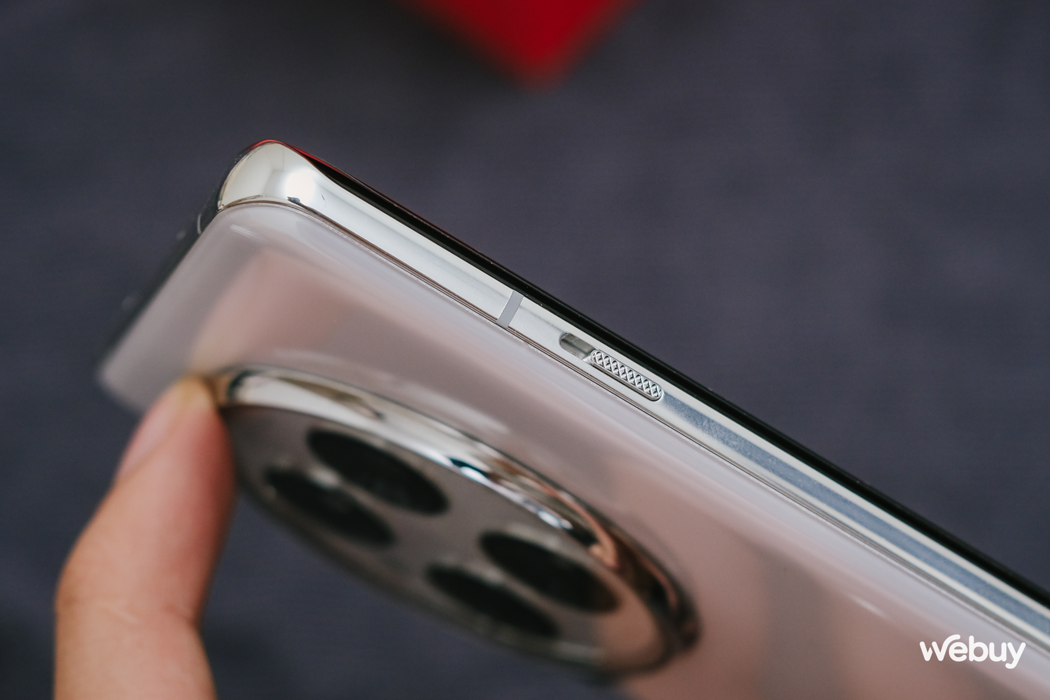 Tr&ecirc;n tay điện thoại "OPPO" nhưng lại kh&ocirc;ng phải "OPPO"- Ảnh 19.