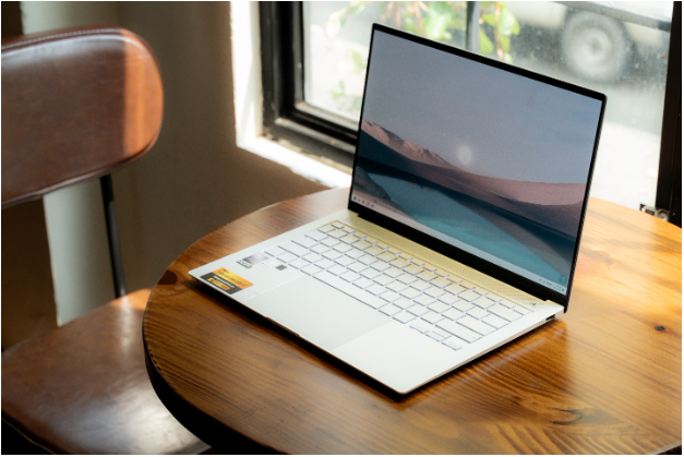 Laptop AI cao cấp cho giới văn phòng: Zenbook S 14 - Copilot+ PC Intel với 120 TOPs- Ảnh 4. Laptop AI cao cấp cho giới văn phòng: Zenbook S 14 - Copilot+ PC Intel với 120 TOPs- Ảnh 4.