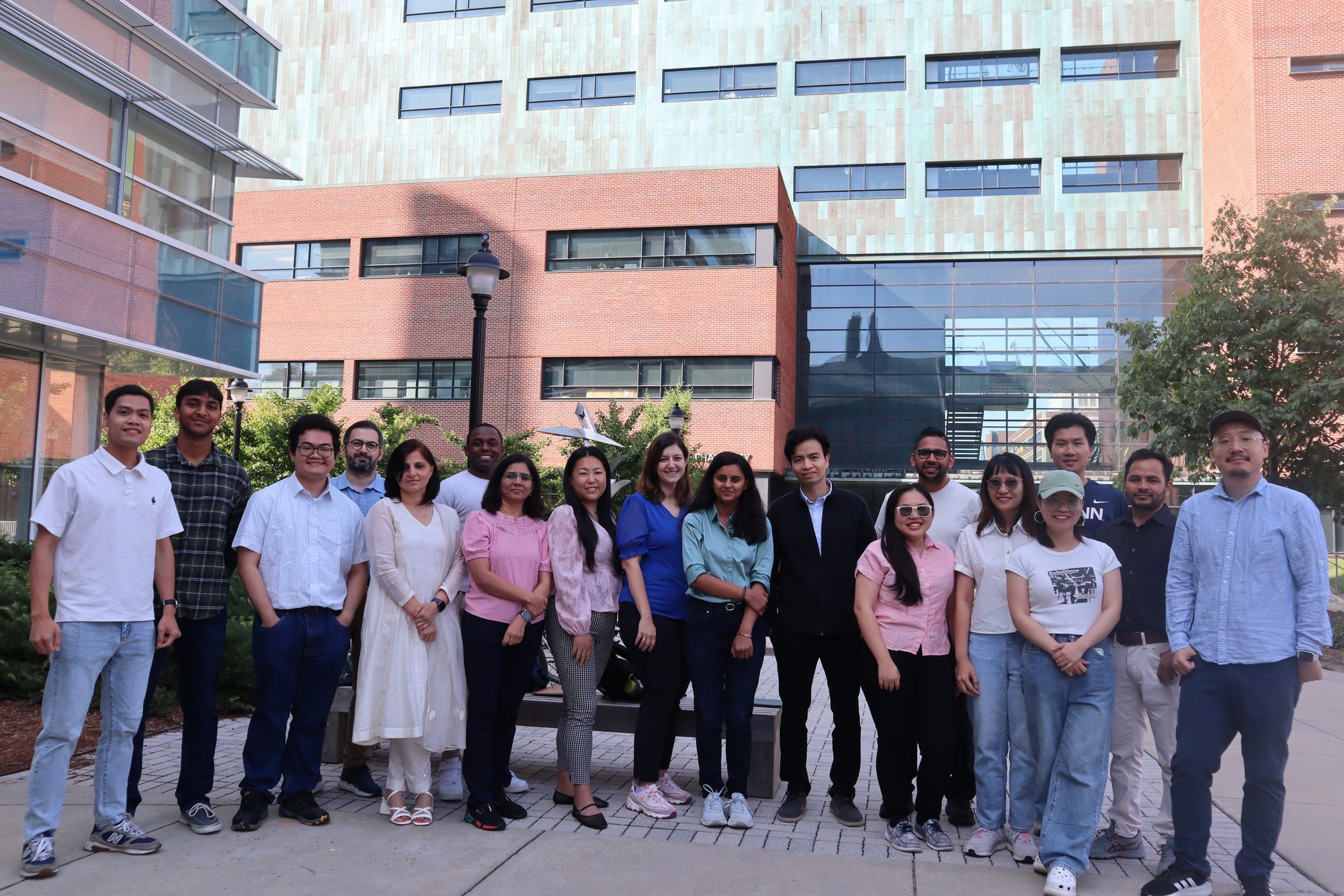 Cựu sinh viên Bách Khoa có tên trong "ngôi đền sáng chế" Hoa Kỳ, trở thành "ngôi sao" của trường đại học Mỹ, sau khi mang về khoản tài trợ 25 triệu USD- Ảnh 7. Cựu sinh viên Bách Khoa có tên trong "ngôi đền sáng chế" Hoa Kỳ, trở thành "ngôi sao" của trường đại học Mỹ, sau khi mang về khoản tài trợ 25 triệu USD- Ảnh 7.