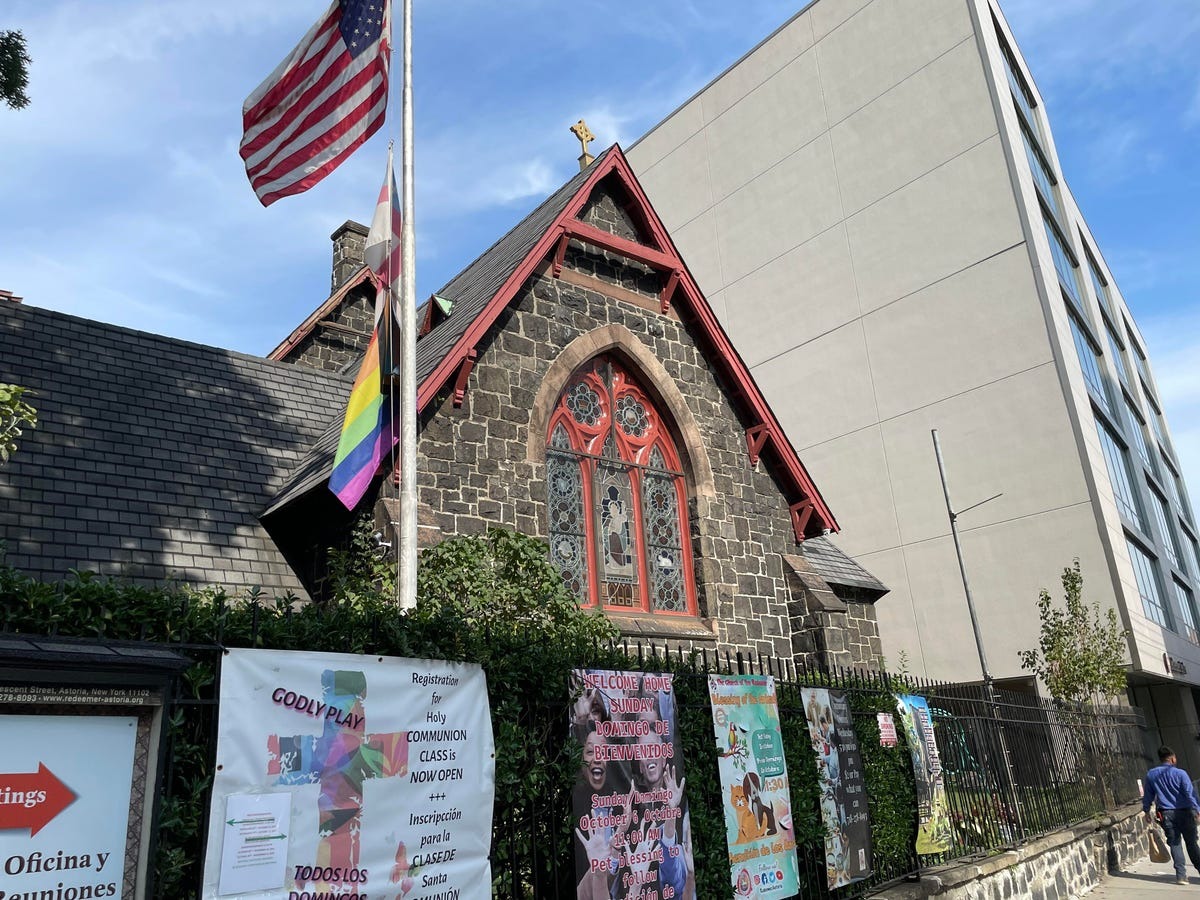 So sánh ảnh chụp iPhone 16 và iPhone 12: Chỉ sau 4 năm mà chất lượng lên cao đến mức đáng kinh ngạc- Ảnh 4. So sánh ảnh chụp iPhone 16 và iPhone 12: Chỉ sau 4 năm mà chất lượng lên cao đến mức đáng kinh ngạc- Ảnh 4.