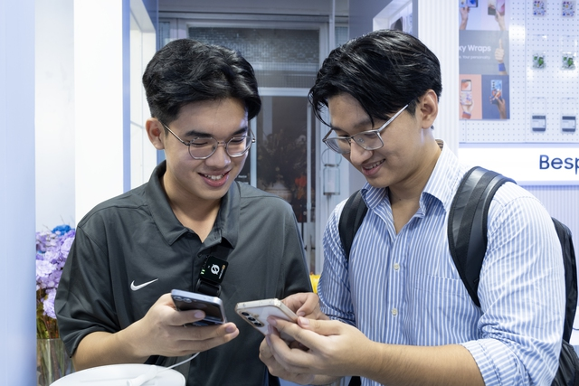 T&iacute;nh năng mở kh&oacute;a tương t&aacute;c ho&agrave;n to&agrave;n mới tr&ecirc;n bộ đ&ocirc;i Galaxy Z: Kh&aacute;m ph&aacute; Quick Share- Ảnh 5.