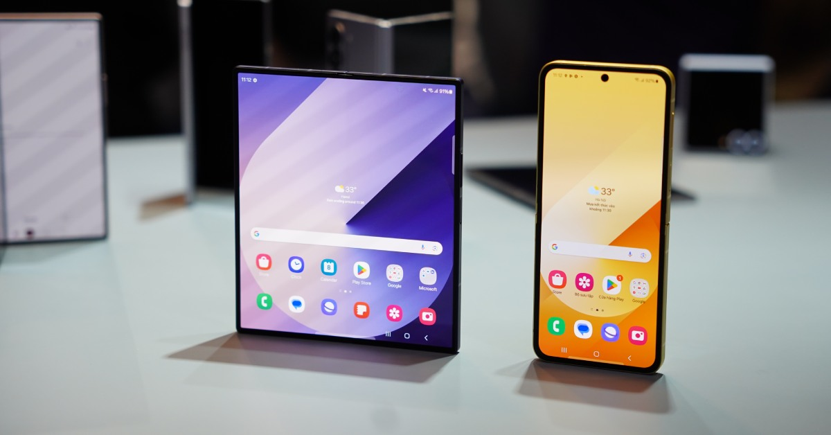 Ra mắt đ&atilde; nửa năm nhưng bộ đ&ocirc;i Galaxy Z vẫn lu&ocirc;n dẫn đầu danh s&aacute;ch smartphone đ&aacute;ng mua cuối năm 2024- Ảnh 1.