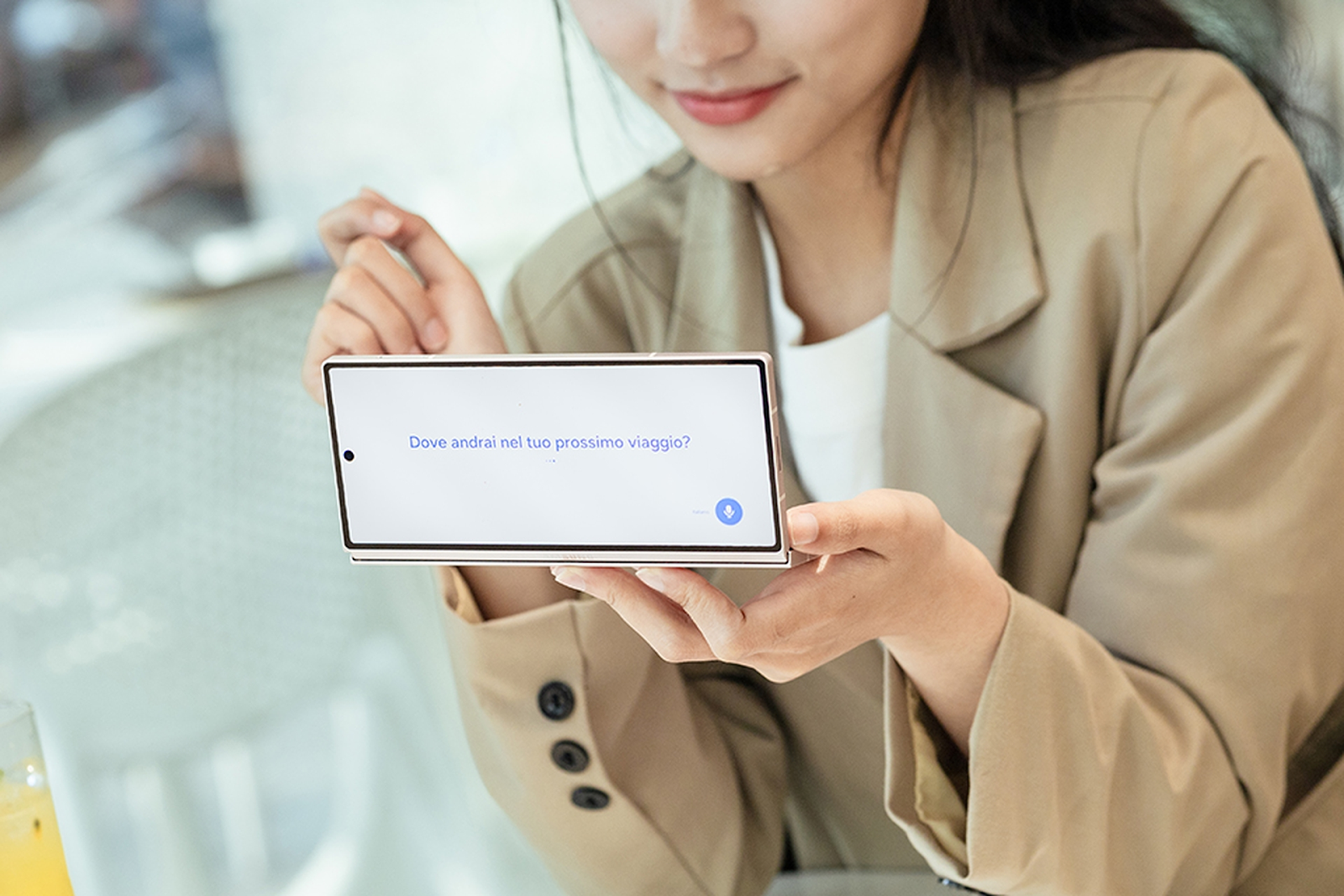 Chuyển sang d&ugrave;ng điện thoại gập, đ&acirc;y l&agrave; 2 t&iacute;nh năng khiến người d&ugrave;ng kh&oacute; quay về d&ugrave;ng điện thoại thanh- Ảnh 4.