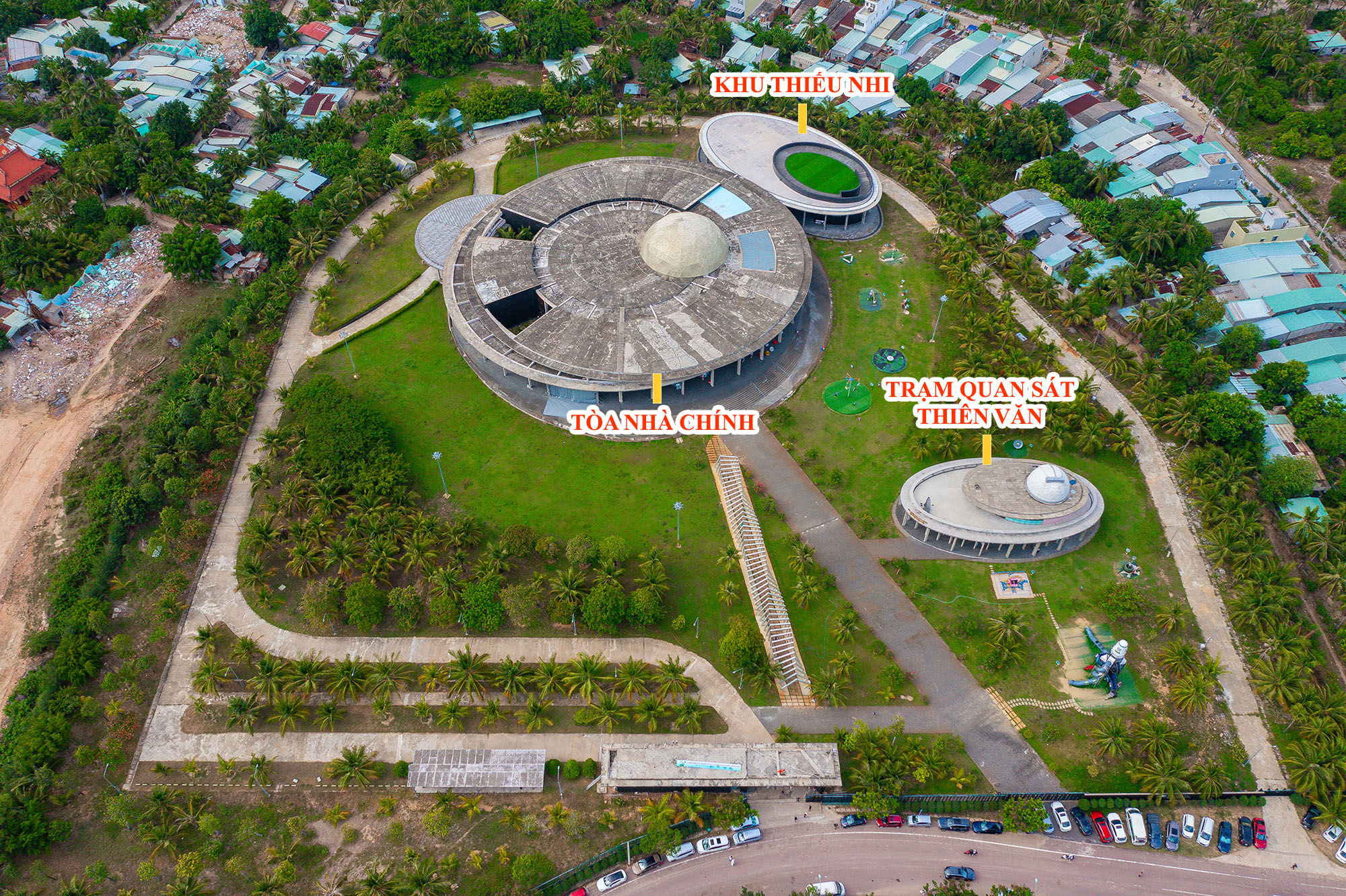 Đại lộ khoa học đầu tiên ở Việt Nam: Đầu tư trăm tỷ làm mô hình vũ trụ, FPT rót nghìn tỷ làm tổ hợp công nghệ cho 20.000 người- Ảnh 5. Đại lộ khoa học đầu tiên ở Việt Nam: Đầu tư trăm tỷ làm mô hình vũ trụ, FPT rót nghìn tỷ làm tổ hợp công nghệ cho 20.000 người- Ảnh 5.