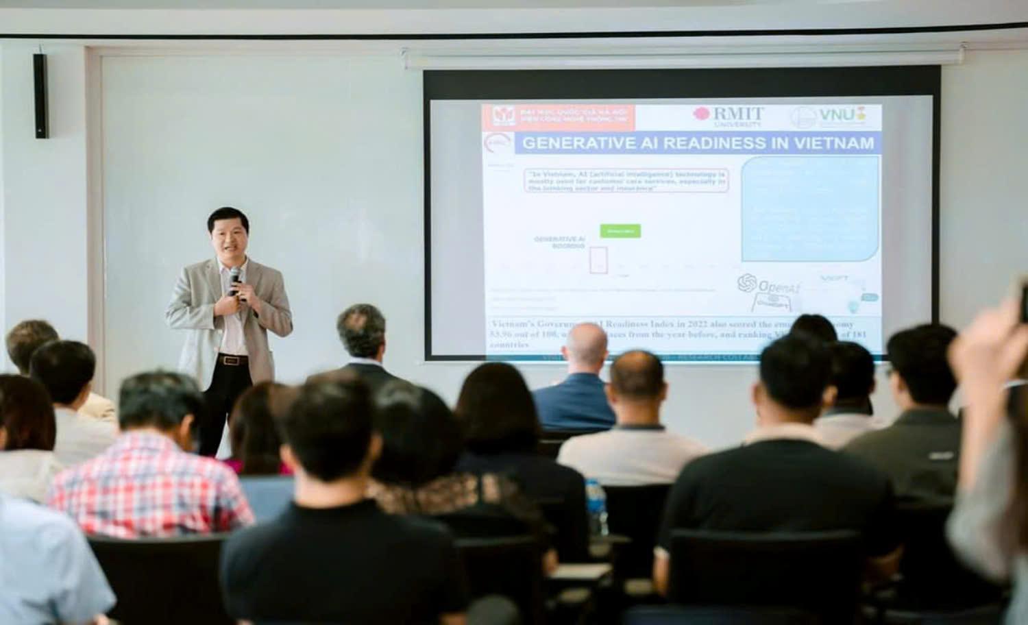 Thảo luận với VinFast, chuy&ecirc;n gia kiệt xuất về c&ocirc;ng nghệ pin chia sẻ: "T&ocirc;i nhận thấy kh&ocirc;ng thể t&igrave;m thấy một đội ngũ tốt hơn để hợp t&aacute;c!"- Ảnh 3.