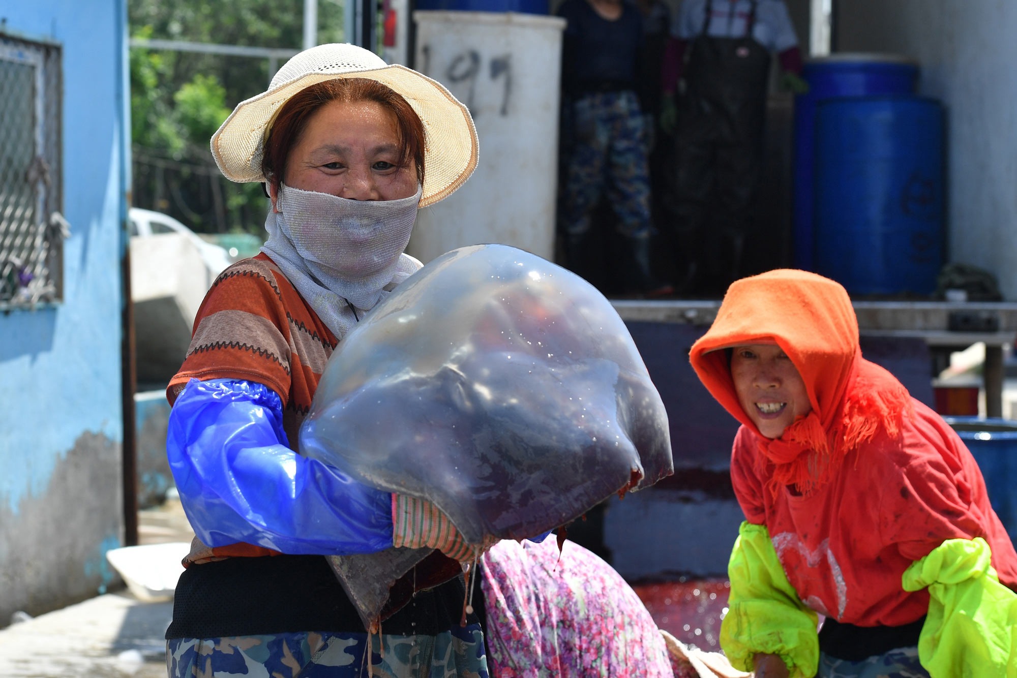 Hiện tượng chưa từng c&oacute; xảy ra tại nh&agrave; m&aacute;y điện lớn nhất miền đ&ocirc;ng Trung Quốc, c&ocirc;ng nh&acirc;n quần quật 10 ng&agrave;y đ&ecirc;m để giải quyết: T&iacute;n hiệu cảnh b&aacute;o to&agrave;n cầu- Ảnh 3.