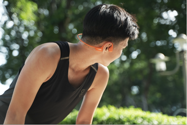 Shokz OpenRun Pro 2 - tai nghe không nhét tai kết hợp truyền âm qua xương và qua khí- Ảnh 1. Shokz OpenRun Pro 2 - tai nghe không nhét tai kết hợp truyền âm qua xương và qua khí- Ảnh 1.