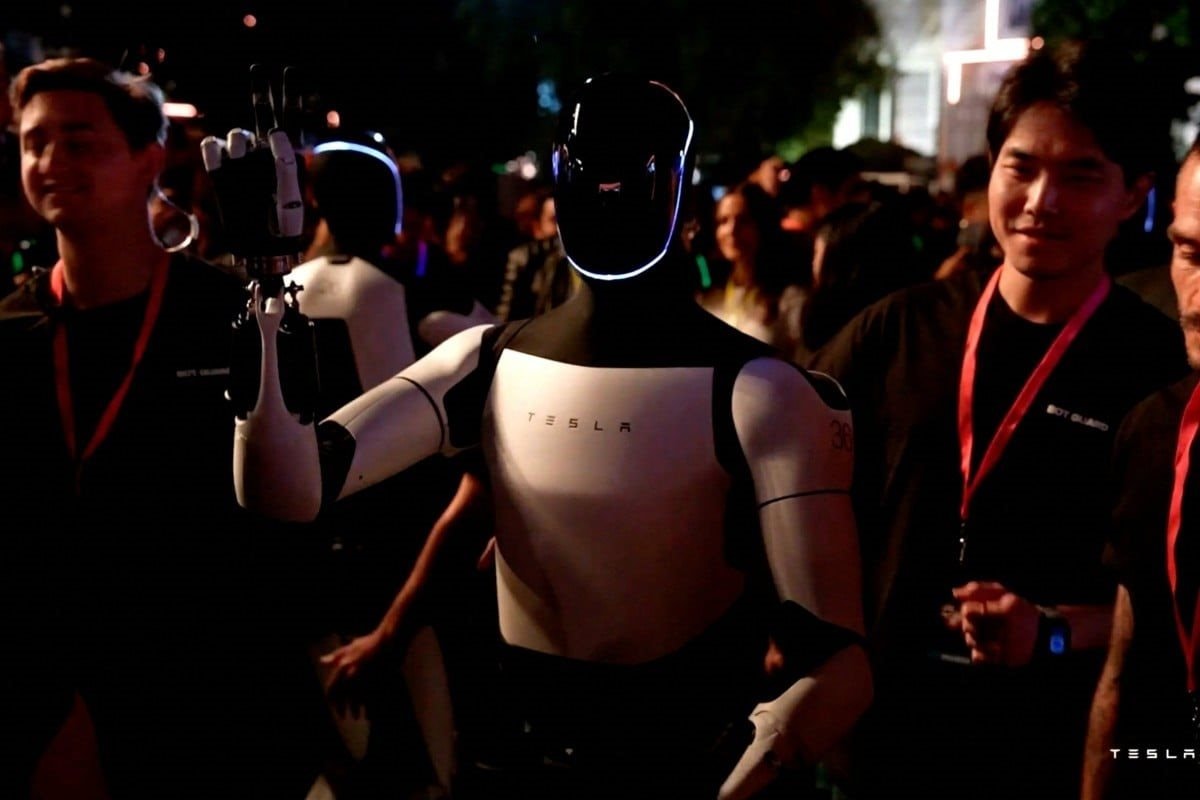 Cuộc chạy đua robot của c&aacute;c '&ocirc;ng lớn' c&ocirc;ng nghệ ng&agrave;y c&agrave;ng n&oacute;ng, tỷ ph&uacute; Phạm Nhật Vượng cũng vừa nhanh ch&oacute;ng tham gia- Ảnh 2.