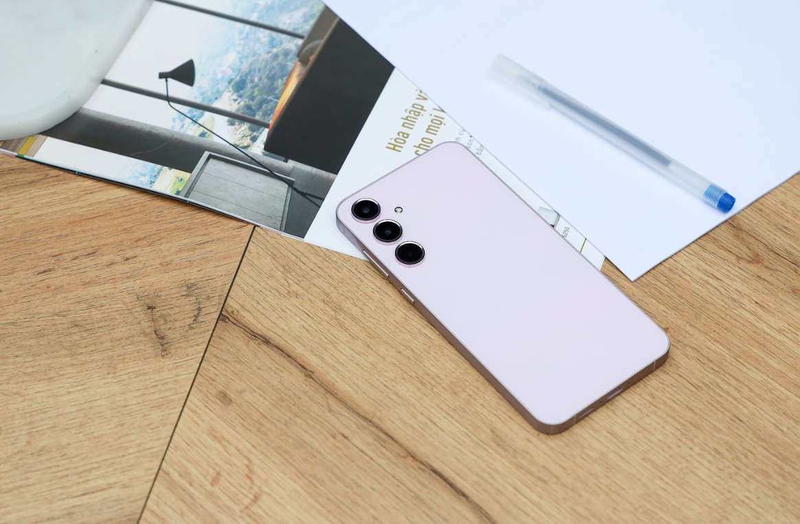 Galaxy AI: M&oacute;n qu&agrave; c&ocirc;ng nghệ hiện đại nhưng vẹn nguy&ecirc;n những th&agrave;nh &yacute; truyền thống- Ảnh 4.