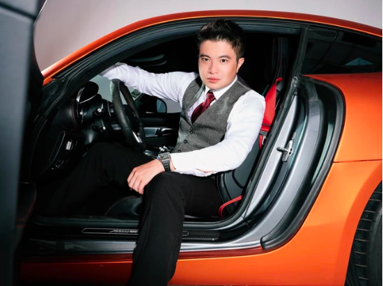 Vụ TikToker Mr Pips Phó Đức Nam lừa đảo hàng ngàn tỉ đồng: Khởi tố thêm nhiều bị can- Ảnh 1. Vụ TikToker Mr Pips Phó Đức Nam lừa đảo hàng ngàn tỉ đồng: Khởi tố thêm nhiều bị can- Ảnh 1.