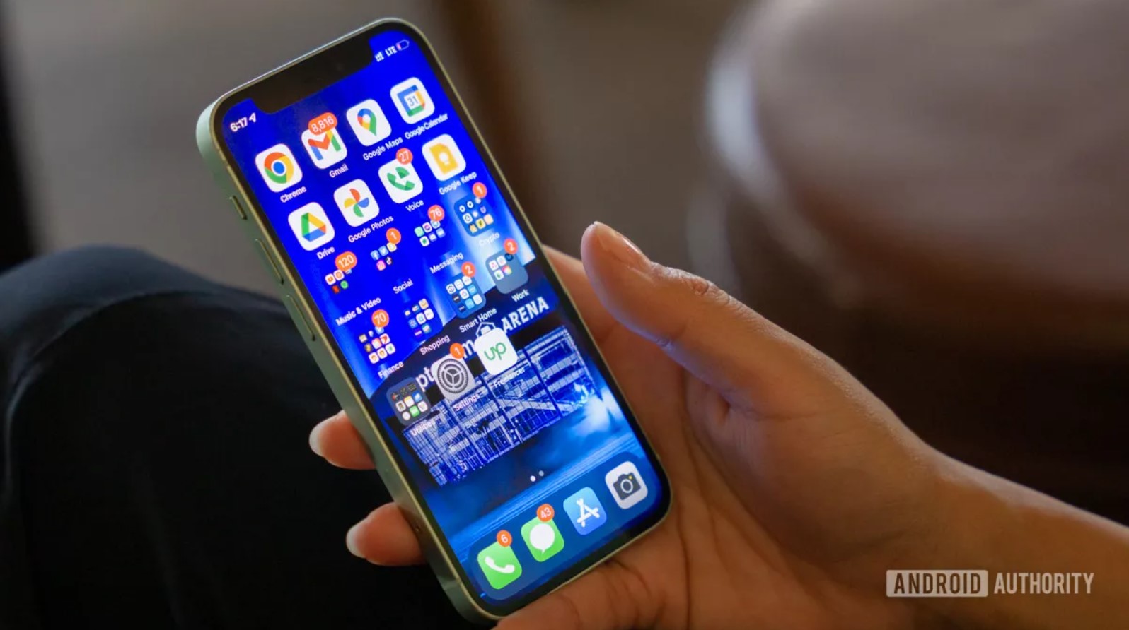 Trang chuy&ecirc;n Android chỉ ra 10 điều iOS l&agrave;m tốt hơn Android- Ảnh 2.