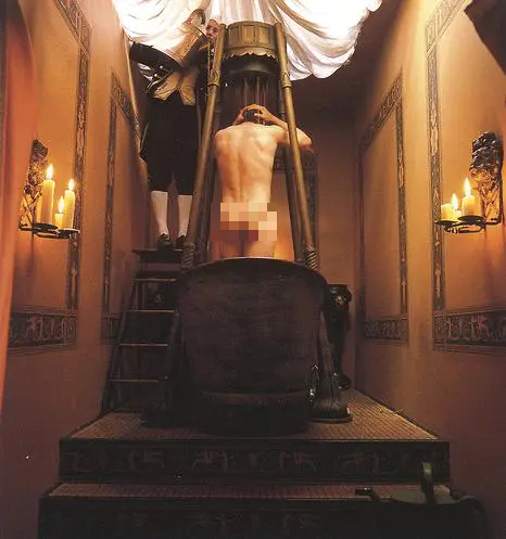 4.000 năm lịch sử của v&ograve;i sen, những cơn mưa nh&acirc;n tạo trong ng&ocirc;i nh&agrave; của lo&agrave;i người v&agrave; liệu tắm l&acirc;u c&oacute; khiến bạn bị ốm?- Ảnh 9.