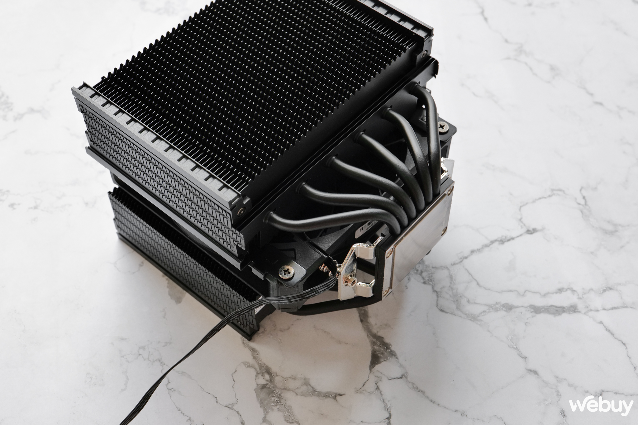 Đ&aacute;nh gi&aacute; nhanh tản nhiệt kh&iacute; cao cấp Corsair A115: Mạnh mẽ, &ecirc;m &aacute;i v&agrave; đắt tiền- Ảnh 6.