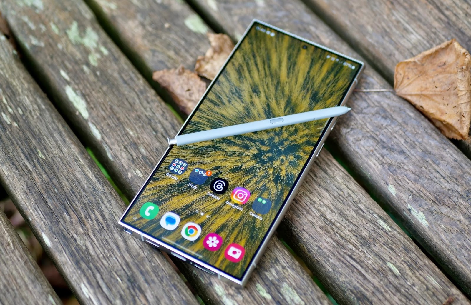 Gần 70% n&oacute;i 'Kh&ocirc;ng' với m&agrave;n h&igrave;nh cong, Samsung đ&atilde; đ&uacute;ng khi thay đổi thiết kế tr&ecirc;n S24 Ultra- Ảnh 5.