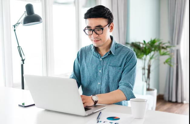 Top 5 thứ được người gi&agrave;u đầu tư mạnh tay, c&ograve;n người ngh&egrave;o thường bỏ qua- Ảnh 4.