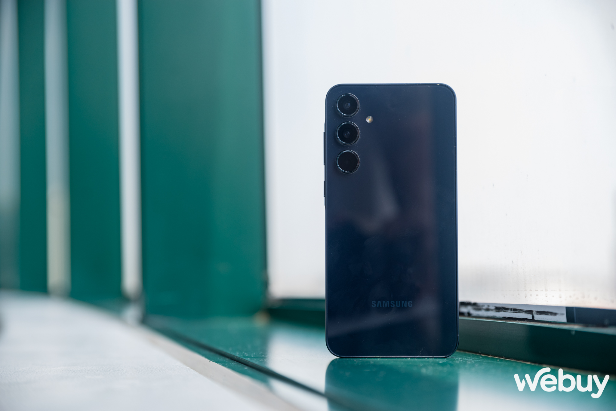 Cận cảnh Galaxy A35 5G v&agrave; Galaxy A55 5G: Lựa chọn &ldquo;an to&agrave;n&rdquo; cho người d&ugrave;ng trẻ, gi&aacute; từ 8.29 triệu đồng- Ảnh 30.