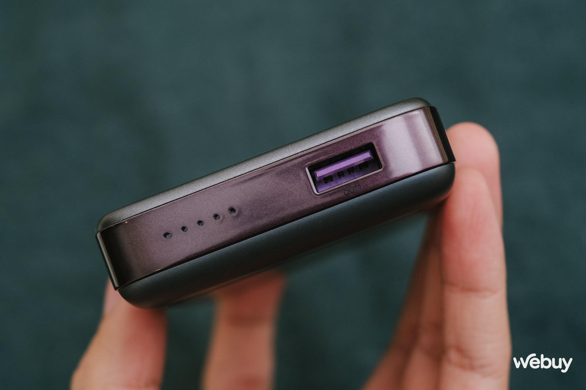 Săn sale sạc dự phòng "ngon, bổ, rẻ": Thiết kế thời trang, dung lượng 10.000mAh, sạc nhanh 20W- Ảnh 5. Săn sale sạc dự phòng "ngon, bổ, rẻ": Thiết kế thời trang, dung lượng 10.000mAh, sạc nhanh 20W- Ảnh 5.