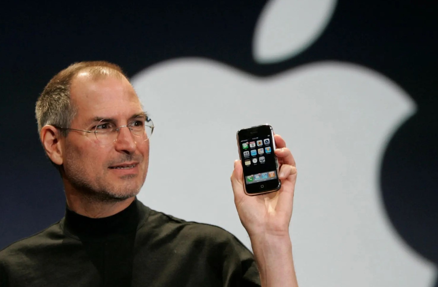 Android vs iPhone: 15 năm cạnh tranh và đổi mới từ tuyên bố “hủy diệt Android” của Steve Jobs- Ảnh 2. Android vs iPhone: 15 năm cạnh tranh và đổi mới từ tuyên bố “hủy diệt Android” của Steve Jobs- Ảnh 2.