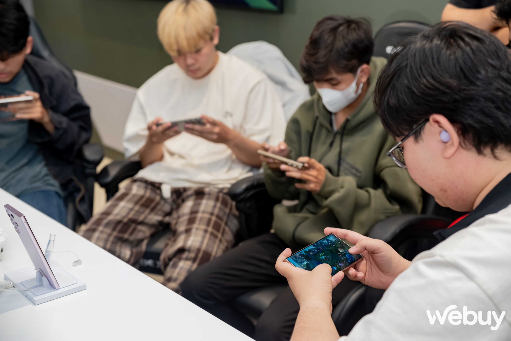 B&ugrave;ng nổ Galaxy Campus Tour 2024: Sinh vi&ecirc;n kh&aacute;m ph&aacute; sức mạnh Galaxy AI trong học tập cũng như giải tr&iacute;- Ảnh 9.