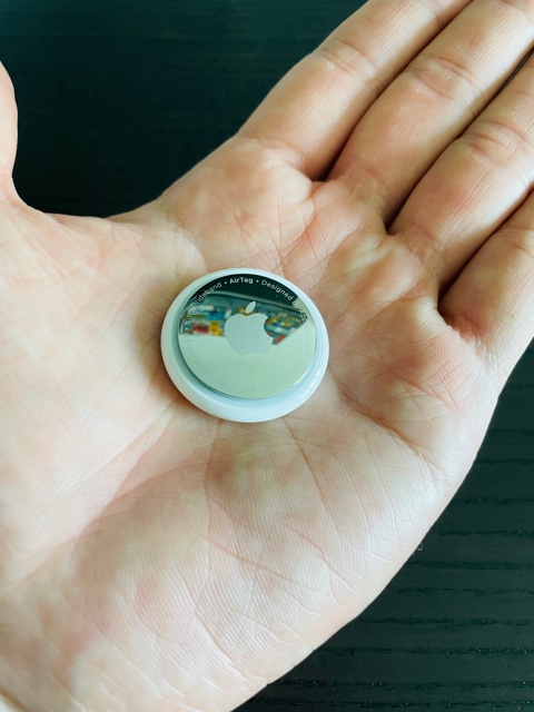 Sốc khi chồng bị vợ d&ugrave;ng AirTag theo d&otilde;i- Ảnh 1.