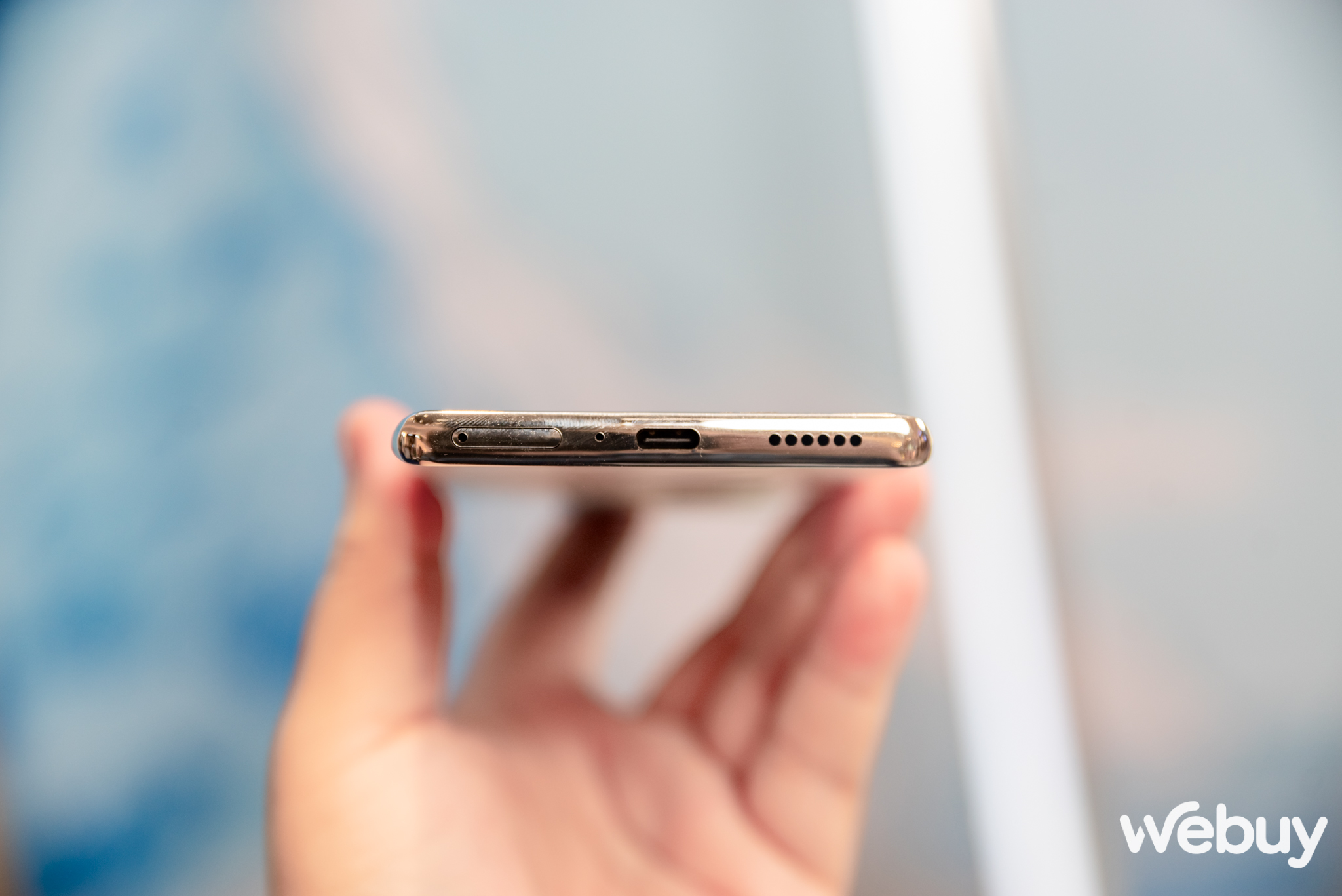 Nh&igrave;n chiếc điện thoại n&agrave;y chẳng ai nghĩ mức gi&aacute; lại chưa đến 5,5 triệu đồng- Ảnh 6.