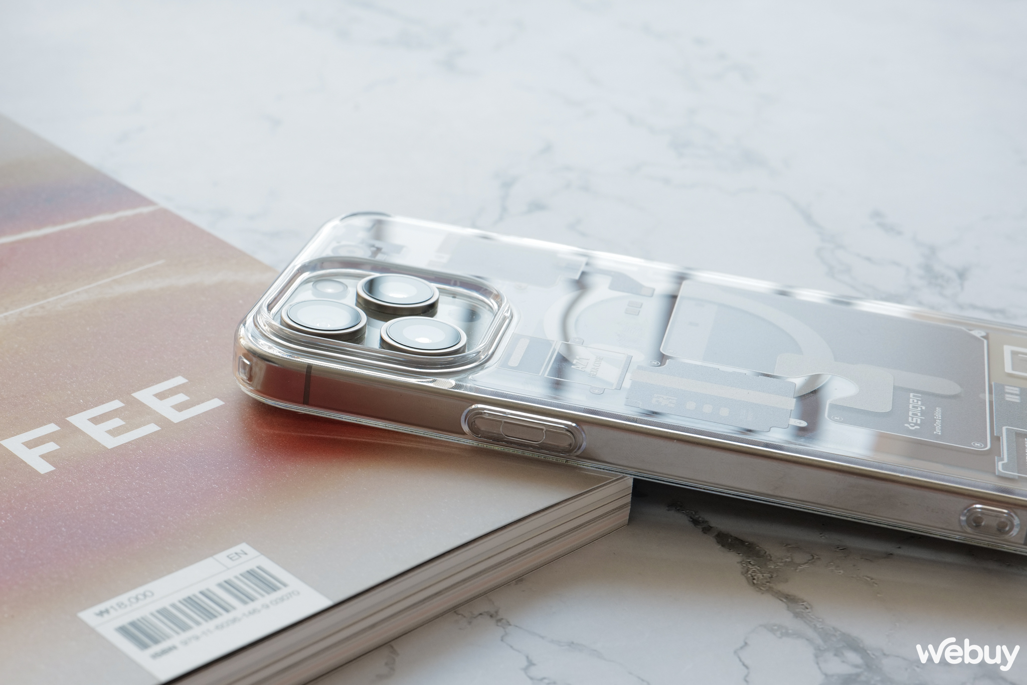 D&ugrave;ng iPhone 15 Pro Max kh&ocirc;ng n&ecirc;n bỏ qua ốp lưng n&agrave;y: Gi&aacute; chỉ bằng ốp trong suốt ch&iacute;nh h&atilde;ng nhưng "chất" hơn nhiều- Ảnh 14.