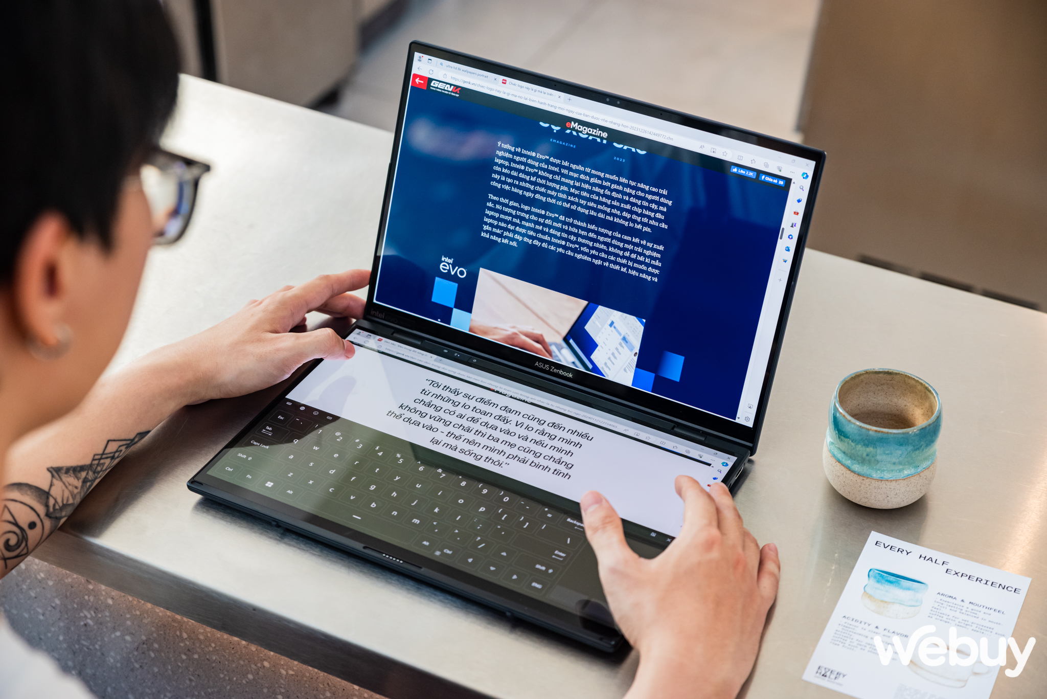 Cận cảnh ASUS Zenbook DUO: Laptop 2 m&agrave;n h&igrave;nh OLED, thiết kế th&ocirc;ng minh, lại c&ograve;n c&oacute; chip AI, đủ combo bước v&agrave;o năm 2024- Ảnh 32.