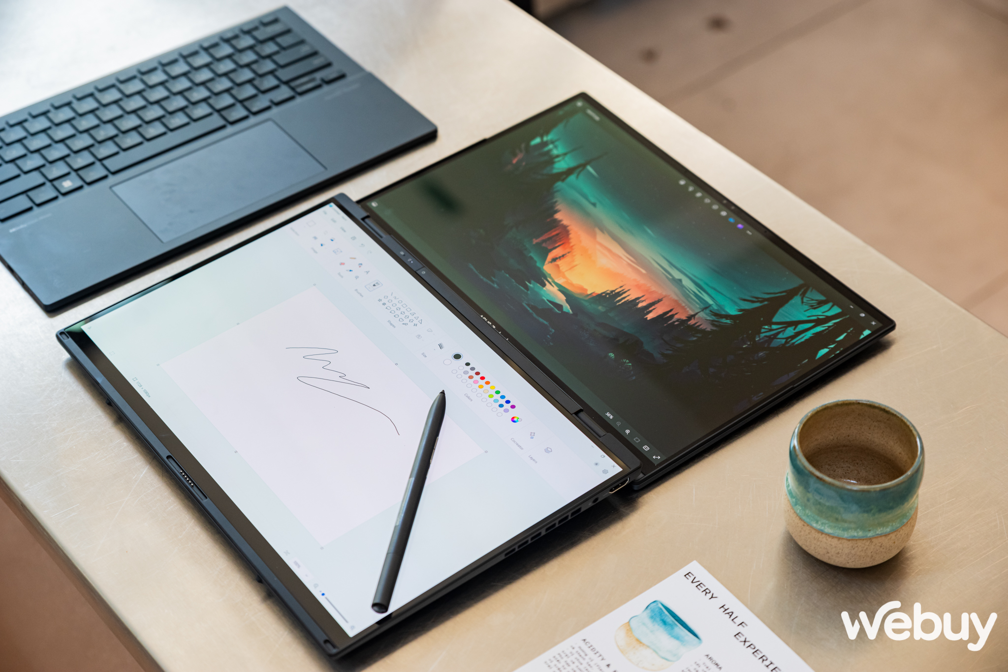 Cận cảnh ASUS Zenbook DUO: Laptop 2 m&agrave;n h&igrave;nh OLED, thiết kế th&ocirc;ng minh, lại c&ograve;n c&oacute; chip AI, đủ combo bước v&agrave;o năm 2024- Ảnh 22.