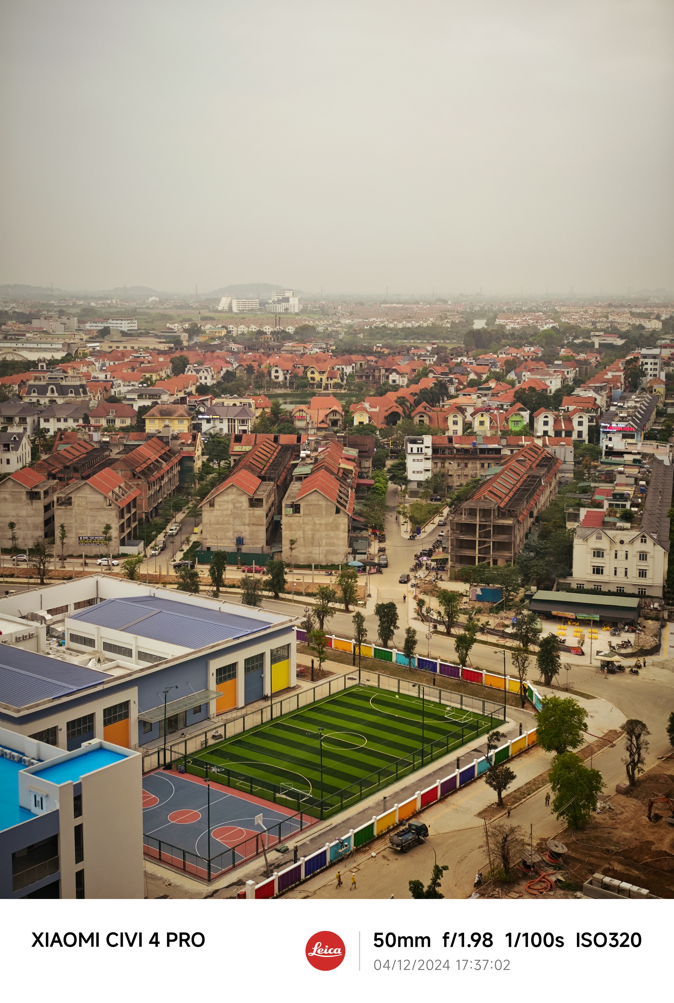 Tr&ecirc;n tay Xiaomi Civi 4 Pro: Smartphone tầm trung th&ocirc;i nhưng c&oacute; thiết kế qu&aacute; đẹp, chip Snapdragon 8s Gen 3 cực mạnh, camera Leica kh&ocirc;ng thua k&eacute;m g&igrave; Xiaomi 14 Ultra- Ảnh 8.