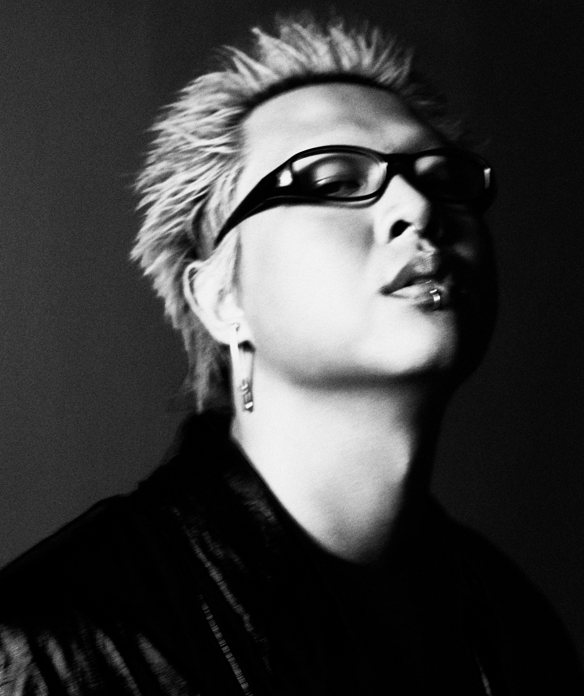 Gặp người vừa được Tim Cook ghé thăm "đại bản doanh" tại Hà Nội - Phương Vũ và Antiantiart- Ảnh 1. Gặp người vừa được Tim Cook ghé thăm "đại bản doanh" tại Hà Nội - Phương Vũ và Antiantiart- Ảnh 1.