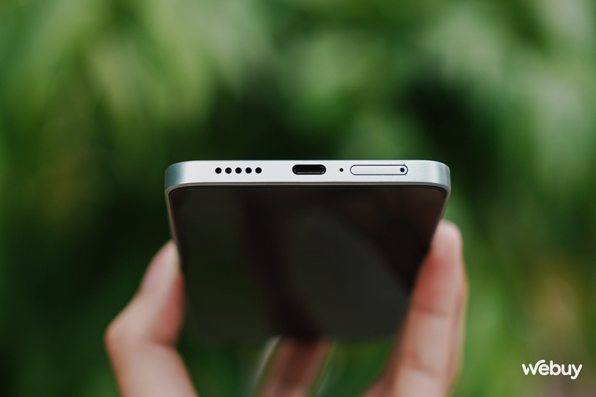 Smartphone Xiaomi giá hơn 7 triệu có chip Snapdragon 8s Gen 3 mạnh ngang ngửa Galaxy S24 Ultra, màn hình 120Hz, sạc 90W- Ảnh 10. Smartphone Xiaomi giá hơn 7 triệu có chip Snapdragon 8s Gen 3 mạnh ngang ngửa Galaxy S24 Ultra, màn hình 120Hz, sạc 90W- Ảnh 10.