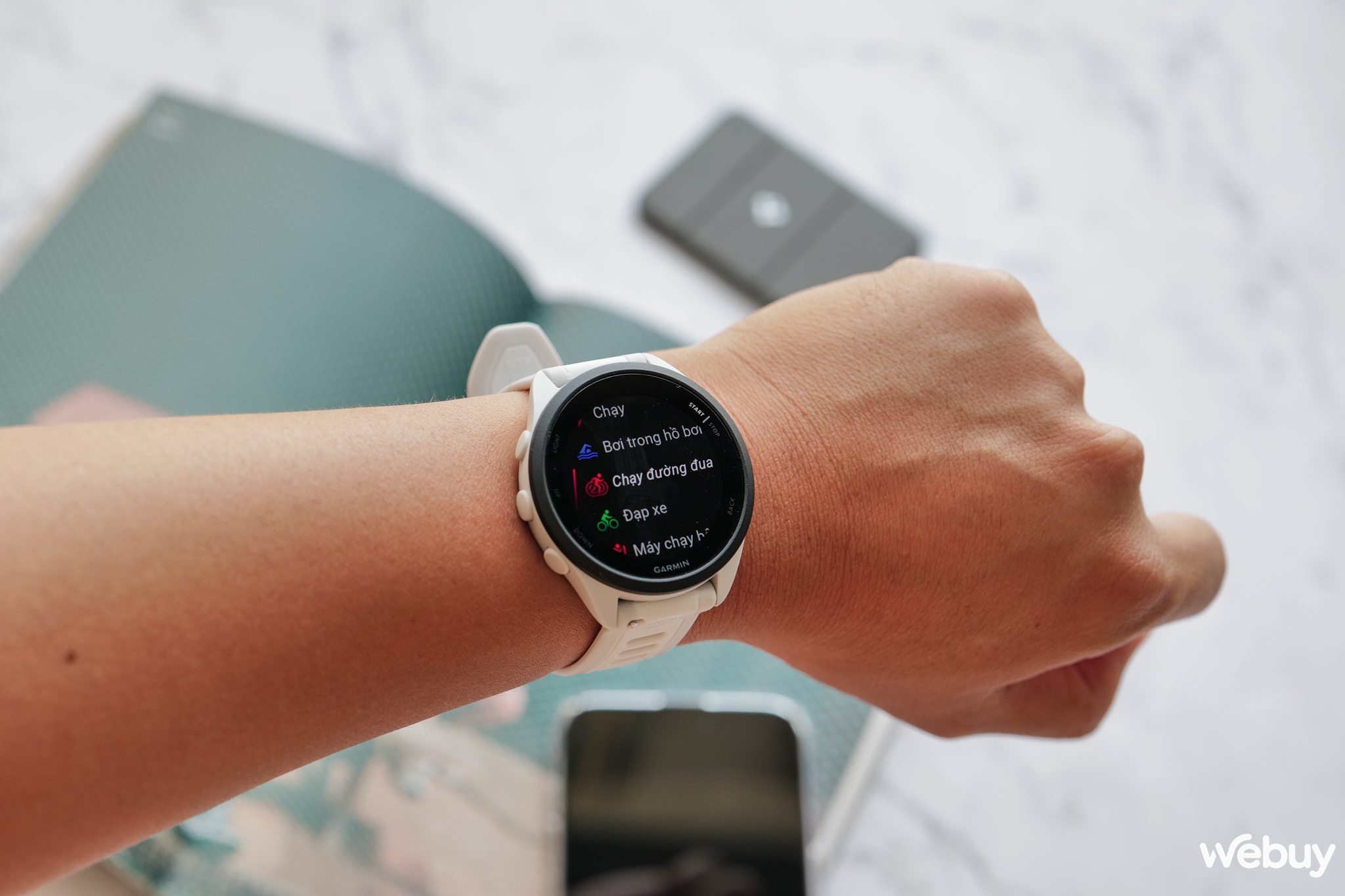 Trải nghiệm nhanh Garmin Forerunner 165: Thêm lựa chọn "ngon - rẻ" cho hội mê chạy bộ- Ảnh 17. Trải nghiệm nhanh Garmin Forerunner 165: Thêm lựa chọn "ngon - rẻ" cho hội mê chạy bộ- Ảnh 17.