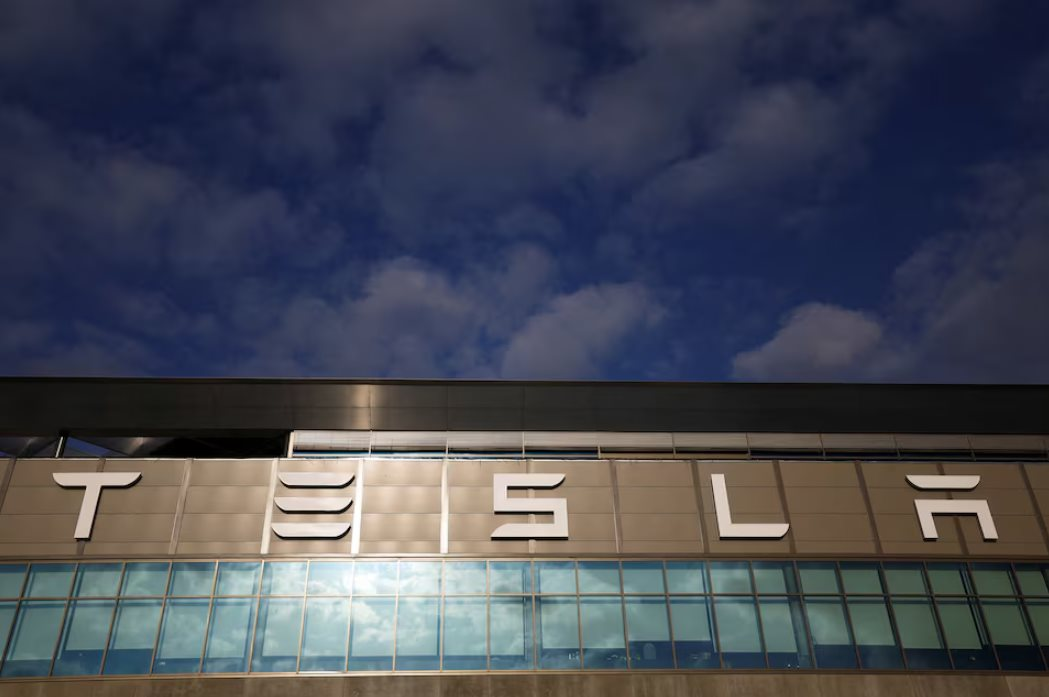 Tai ương chưa hồi kết của Elon Musk: Thu hồi 2 triệu xe nhưng chỉ &ldquo;cải tiến hời hợt&rdquo;, gi&aacute;n tiếp g&acirc;y ra h&agrave;ng chục vụ tai nạn tại Mỹ?- Ảnh 1.