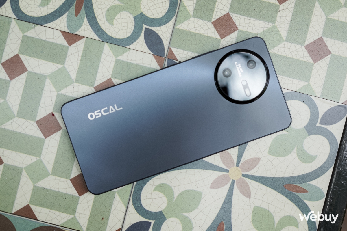 Điện thoại hãng lạ giá 4 triệu mà bộ nhớ và RAM gấp đôi iPhone 15, nhà sản xuất còn “có tâm” ngay ở khoản này- Ảnh 3. Điện thoại hãng lạ giá 4 triệu mà bộ nhớ và RAM gấp đôi iPhone 15, nhà sản xuất còn “có tâm” ngay ở khoản này- Ảnh 3.