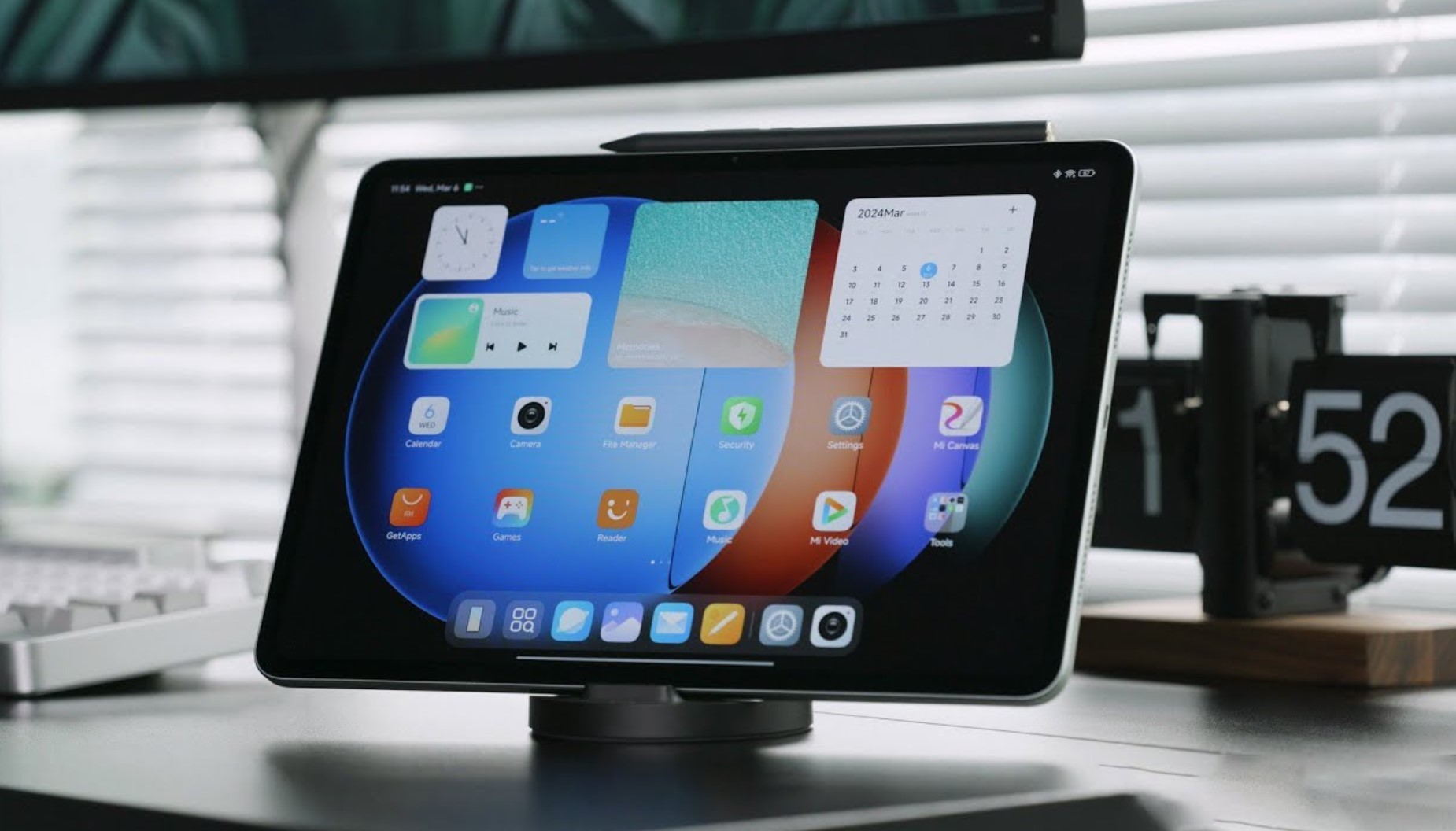 iPhone 16 sẽ tr&ocirc;ng như thế n&agrave;o khi được thiết kế bởi&hellip; Xiaomi AI?- Ảnh 1.