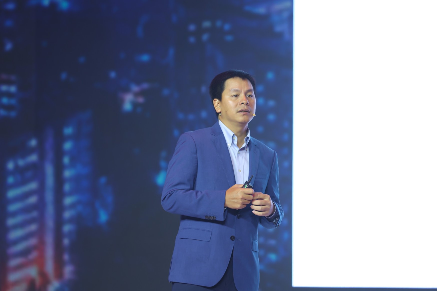 Ông Nguyễn Minh Đức, Tổng Giám đốc HP Việt Nam.jpg Ông Nguyễn Minh Đức, Tổng Giám đốc HP Việt Nam.jpg