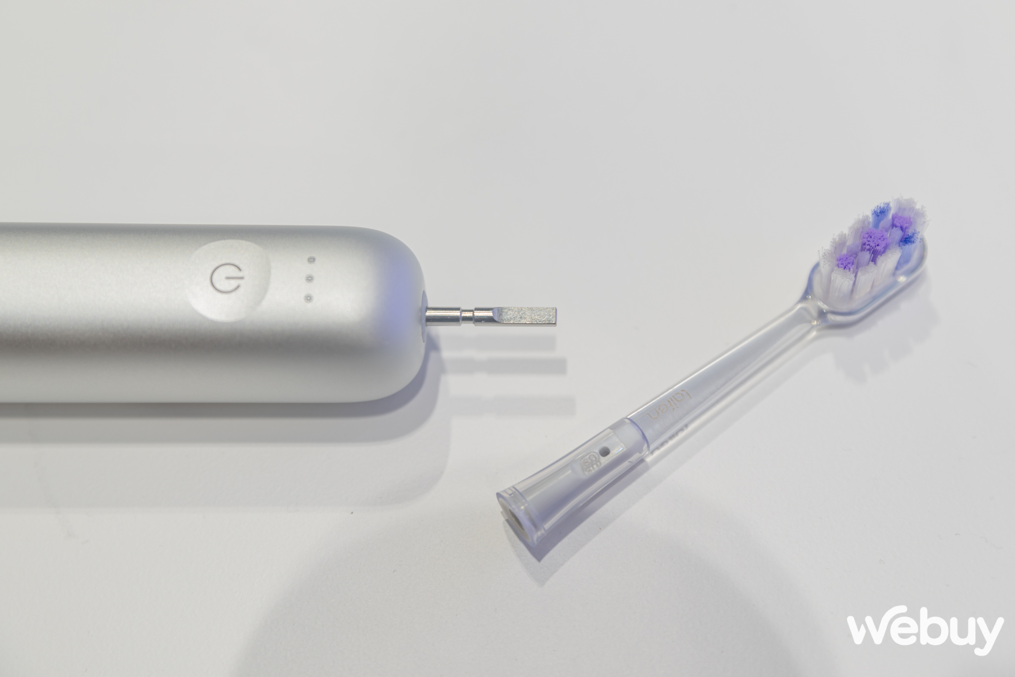 Cận cảnh Laifen Wave: B&agrave;n chải điện m&agrave; "sang" như đồ c&ocirc;ng nghệ, rung xoay kết hợp c&ocirc;ng suất lớn, gi&aacute; từ 1,59 triệu- Ảnh 10.