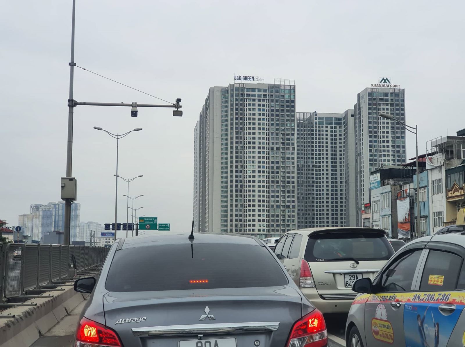 Quản l&yacute; đuờng cao tốc bằng hệ thống giao th&ocirc;ng th&ocirc;ng minh- Ảnh 1.