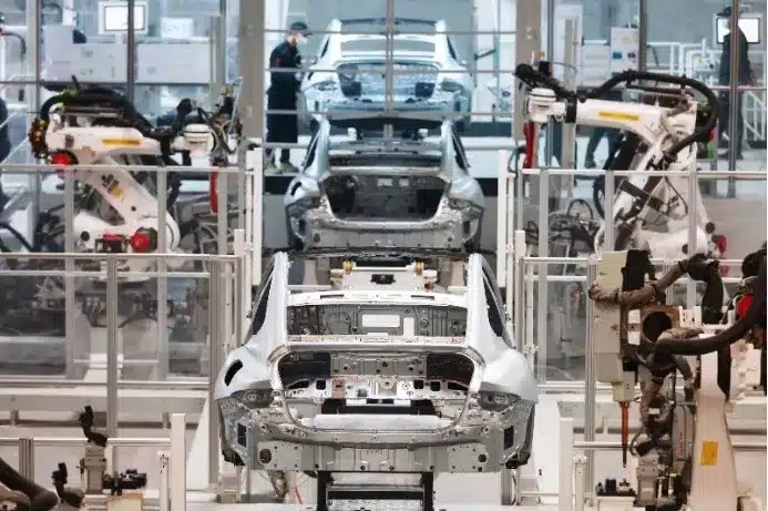 Xiaomi bứt ph&aacute; với quy tr&igrave;nh sản xuất mới, c&oacute; thể tạo ra một chiếc SU7 chỉ trong 76 gi&acirc;y!- Ảnh 5.