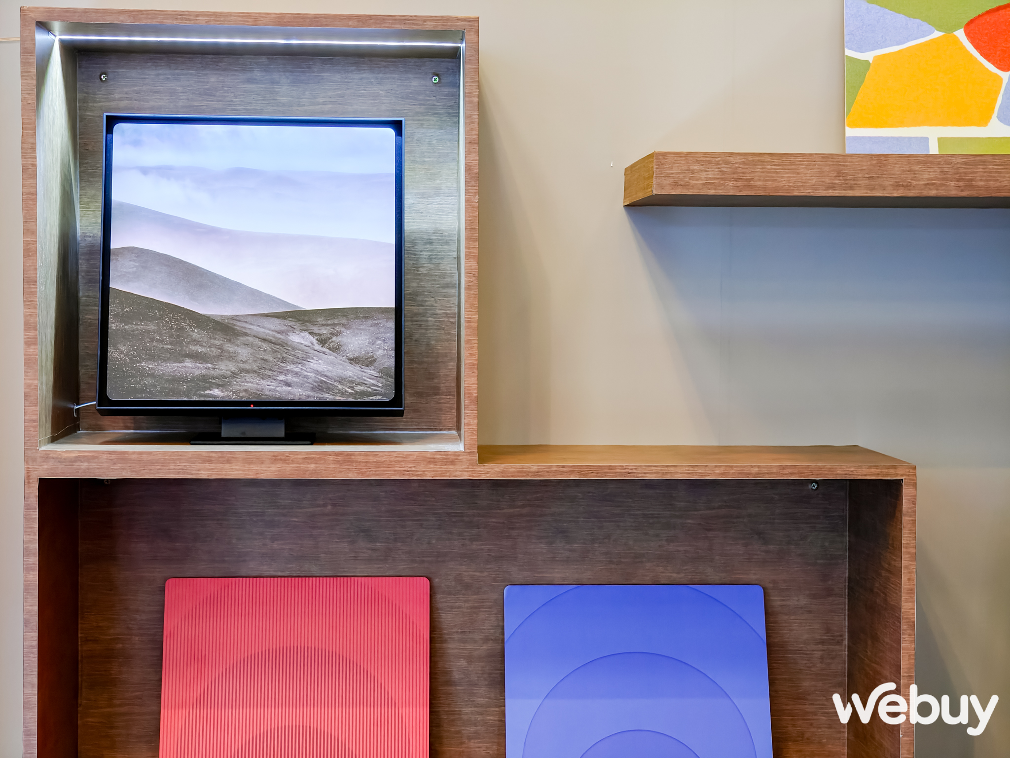 Cận cảnh dải sản phẩm TV Samsung 2024: Nhiều nâng cấp hấp dẫn từ trong ra ngoài, tập trung chính vẫn là AI- Ảnh 20. Cận cảnh dải sản phẩm TV Samsung 2024: Nhiều nâng cấp hấp dẫn từ trong ra ngoài, tập trung chính vẫn là AI- Ảnh 20.