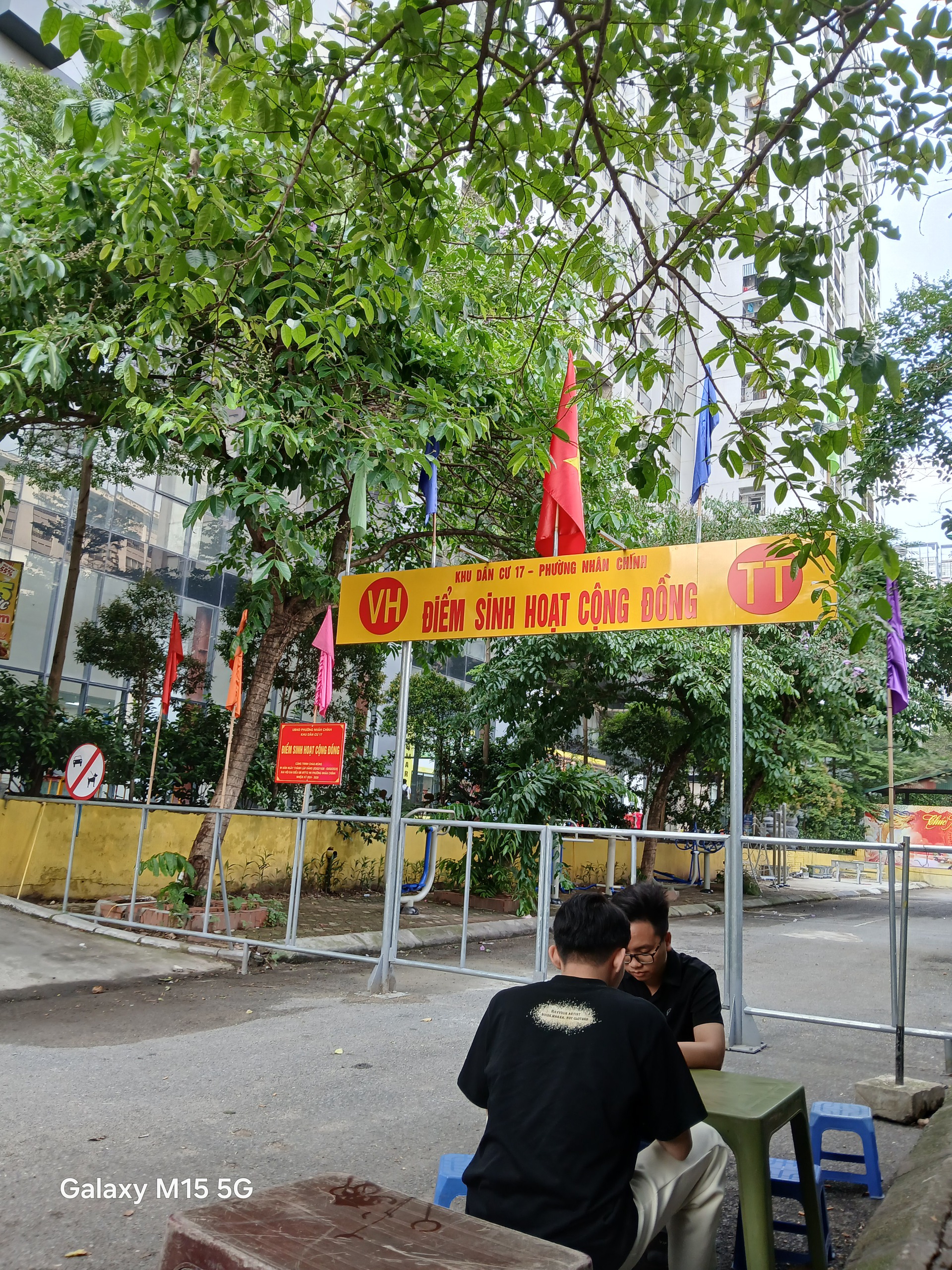 Smartphone 5G đáng mua nhất của Samsung: Thiết kế siêu bền bỉ, pin khủng 6000mAh, có tính năng bảo mật Knox, giá chỉ hơn 4 triệu đồng- Ảnh 28. Smartphone 5G đáng mua nhất của Samsung: Thiết kế siêu bền bỉ, pin khủng 6000mAh, có tính năng bảo mật Knox, giá chỉ hơn 4 triệu đồng- Ảnh 28.