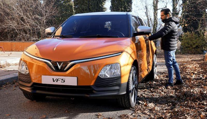 Mua VinFast VF 5 hay Toyota Raize: Xe xanh sở hữu nhiều tính năng vượt trội khiến đối thủ e dè
- Ảnh 1. Mua VinFast VF 5 hay Toyota Raize: Xe xanh sở hữu nhiều tính năng vượt trội khiến đối thủ e dè
- Ảnh 1.