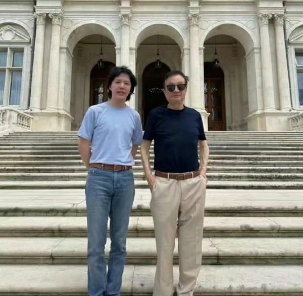 Bất ngờ trước diện mạo của nhà sáng lập Huawei Nhậm Chính Phi ở tuổi 80 - Ảnh 1. Bất ngờ trước diện mạo của nhà sáng lập Huawei Nhậm Chính Phi ở tuổi 80 - Ảnh 1.