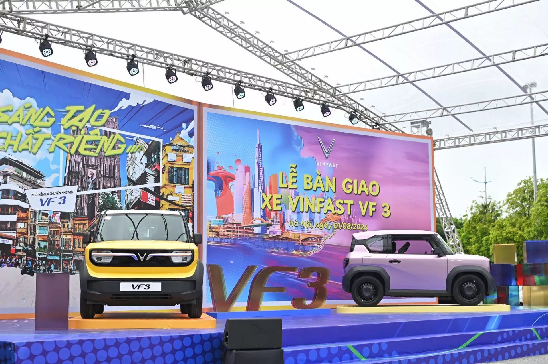 Chính thức: Những chiếc VinFast VF 3 đầu tiên đã được bàn giao đến tay người dùng Việt- Ảnh 2. Chính thức: Những chiếc VinFast VF 3 đầu tiên đã được bàn giao đến tay người dùng Việt- Ảnh 2.