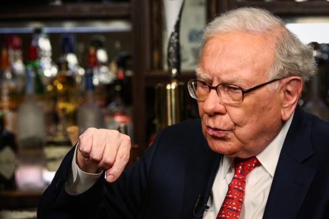 Bán Apple là pha chốt lời thành công nhất của Warren Buffett: Kiếm 189 tỷ USD trong 7 năm, thương vụ ‘đỉnh’ nhất sự nghiệp của nhà đầu tư ghét cổ phiếu công nghệ- Ảnh 1. Bán Apple là pha chốt lời thành công nhất của Warren Buffett: Kiếm 189 tỷ USD trong 7 năm, thương vụ ‘đỉnh’ nhất sự nghiệp của nhà đầu tư ghét cổ phiếu công nghệ- Ảnh 1.