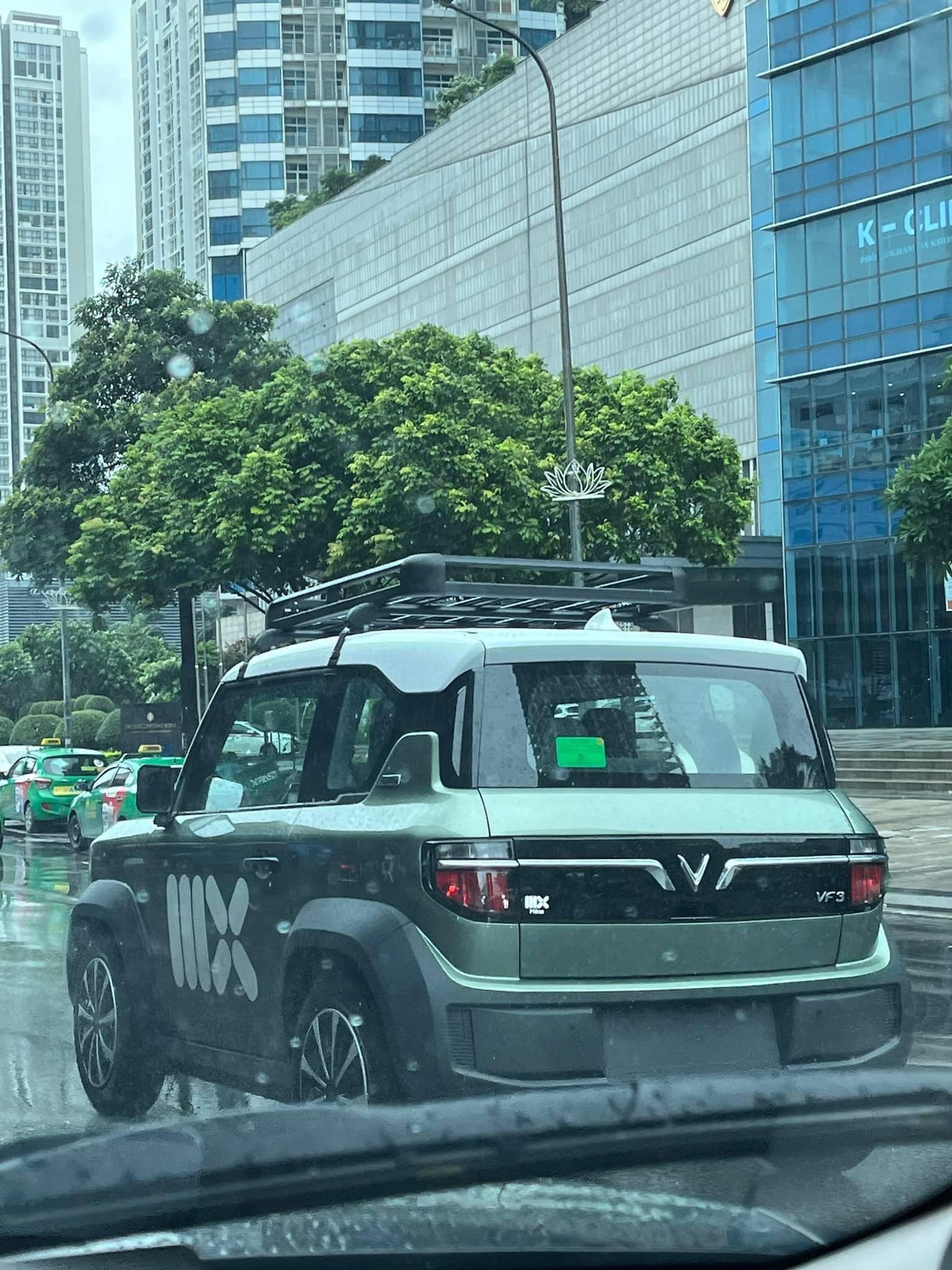 Nửa tháng sau bàn giao, nhiều chiếc VinFast VF 3 trở nên khác lạ: Khi các 'pháp sư' độ xe Việt ra tay- Ảnh 1. Nửa tháng sau bàn giao, nhiều chiếc VinFast VF 3 trở nên khác lạ: Khi các 'pháp sư' độ xe Việt ra tay- Ảnh 1.