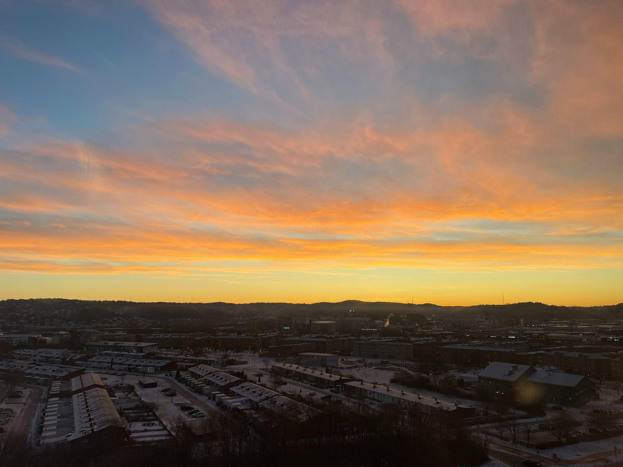 Kỹ sư Việt chia sẻ trải nghiệm vừa đi làm, vừa khám phá châu Âu- Ảnh 3. Kỹ sư Việt chia sẻ trải nghiệm vừa đi làm, vừa khám phá châu Âu- Ảnh 3.